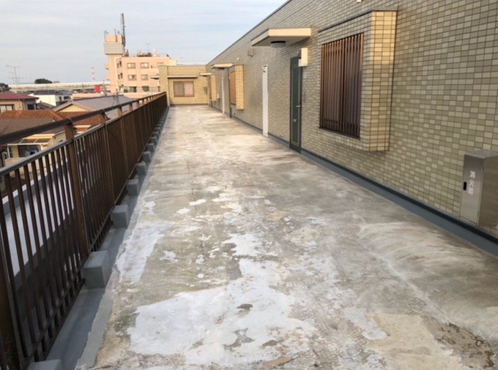 通路　長尺張替え Before